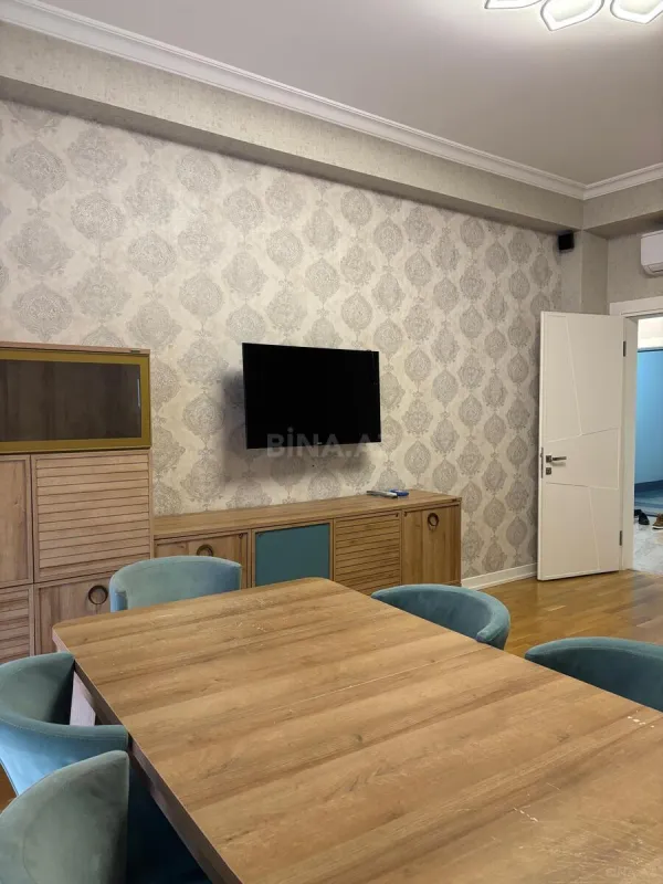 Satılır 3 otaqlı mənzil 97 m²