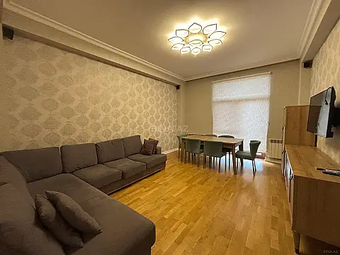 Satılır 3 otaqlı mənzil 97 m²