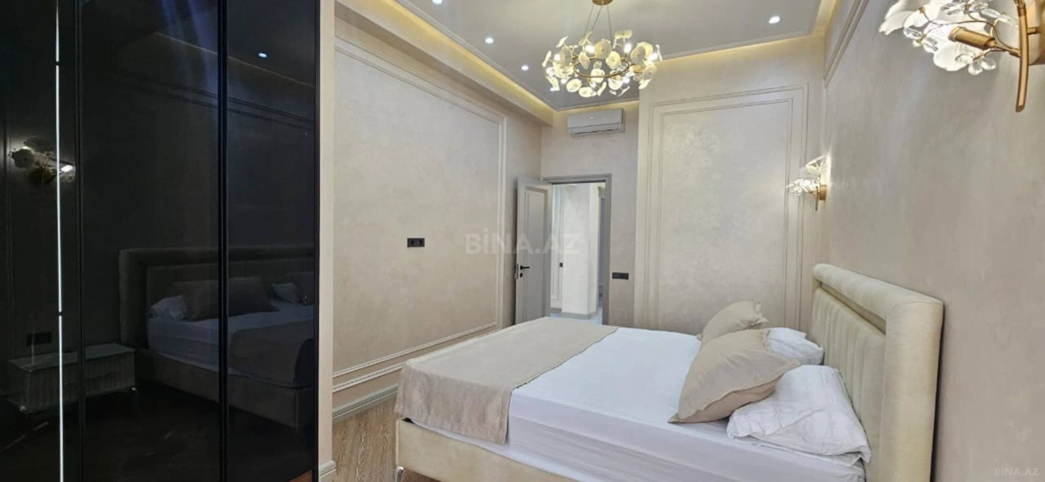 Satılır 3 otaqlı mənzil 122 m²