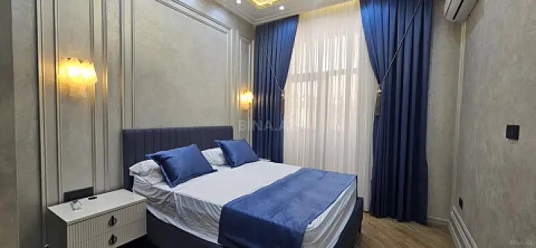 Satılır 3 otaqlı mənzil 122 m²