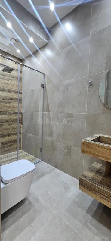 Satılır 3 otaqlı mənzil 122 m²