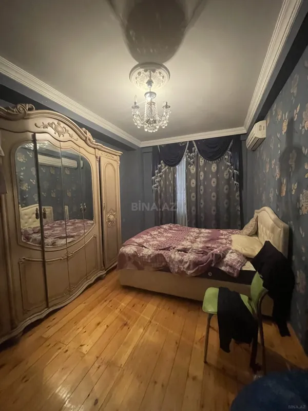 Kirayə verilir 2 otaqlı mənzil 100 m²