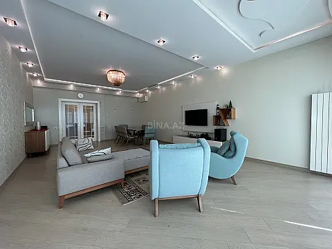 Kirayə verilir 4 otaqlı mənzil 220 m²