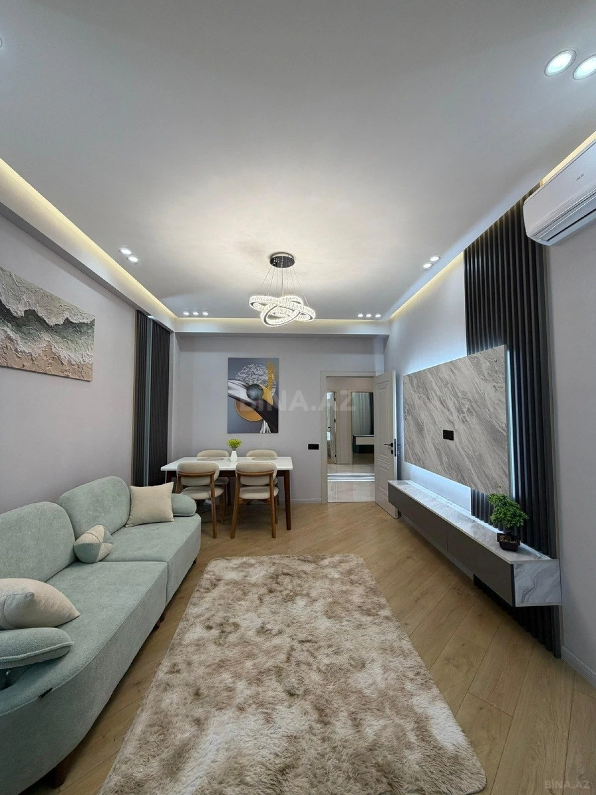 Satılır 2 otaqlı mənzil 55 m²
