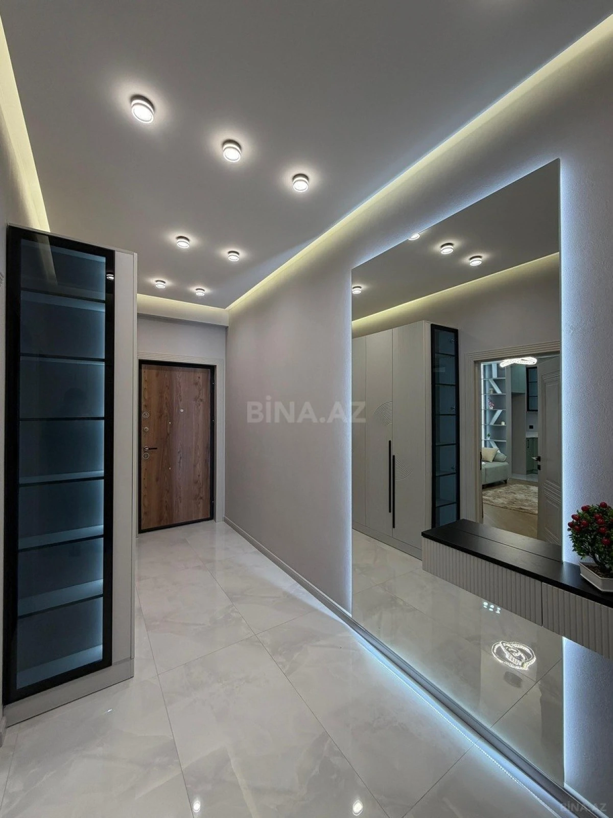 Satılır 2 otaqlı mənzil 55 m²