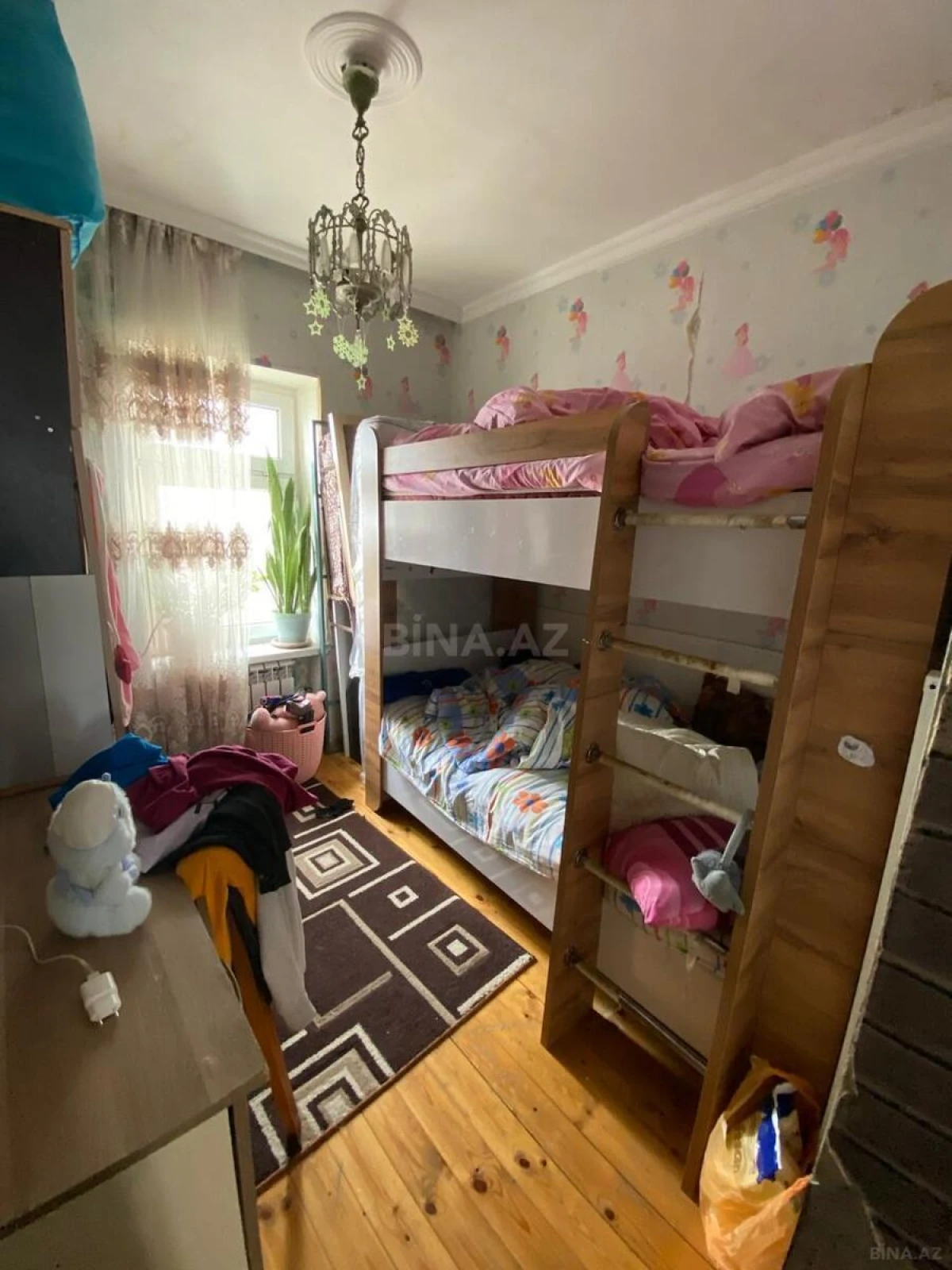 Satılır 4 otaqlı mənzil 95 m²