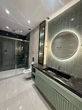 Kirayə verilir 4 otaqlı mənzil 180 m²