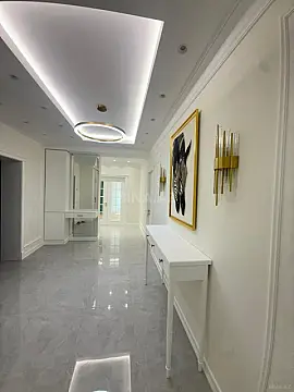 Kirayə verilir 4 otaqlı mənzil 180 m²