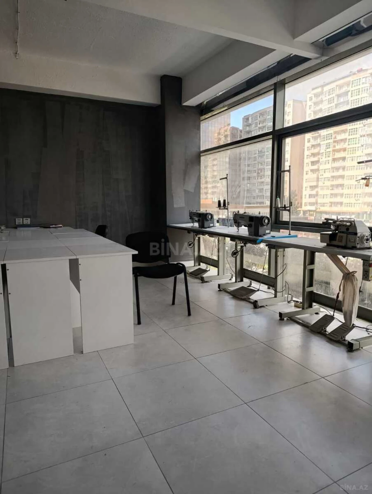 Kirayə verilir 7 otaqlı mənzil 185 m²