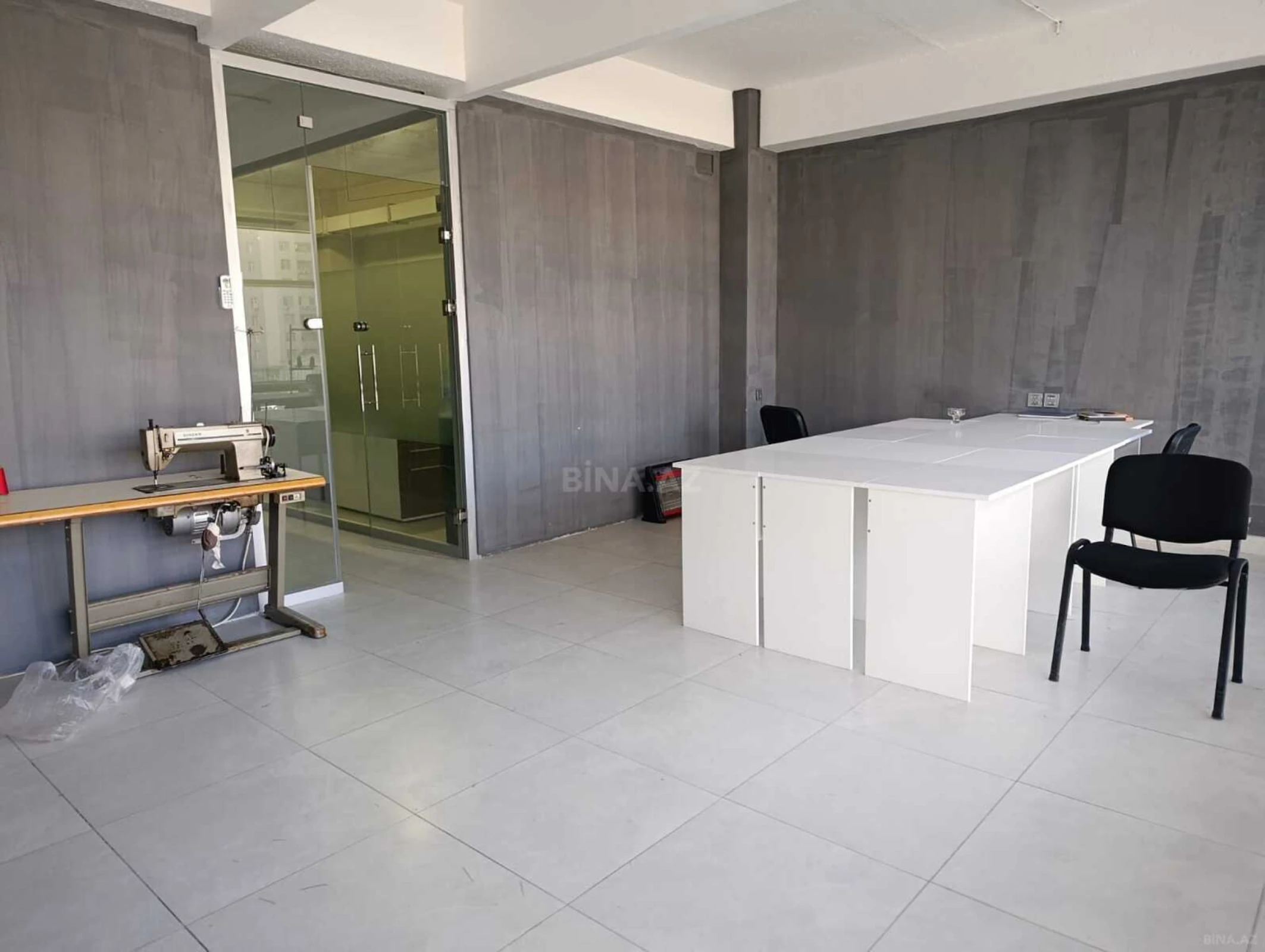 Kirayə verilir 7 otaqlı mənzil 185 m²