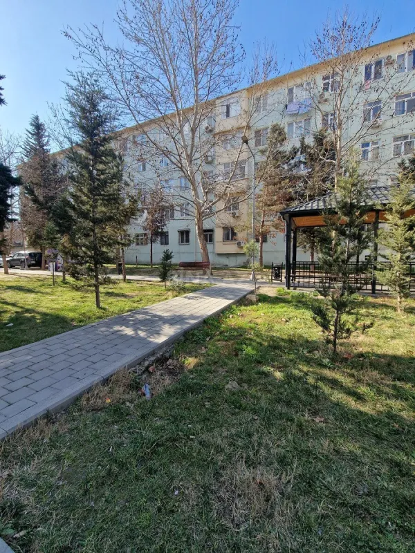 Satılır 2 otaqlı mənzil 45 m²