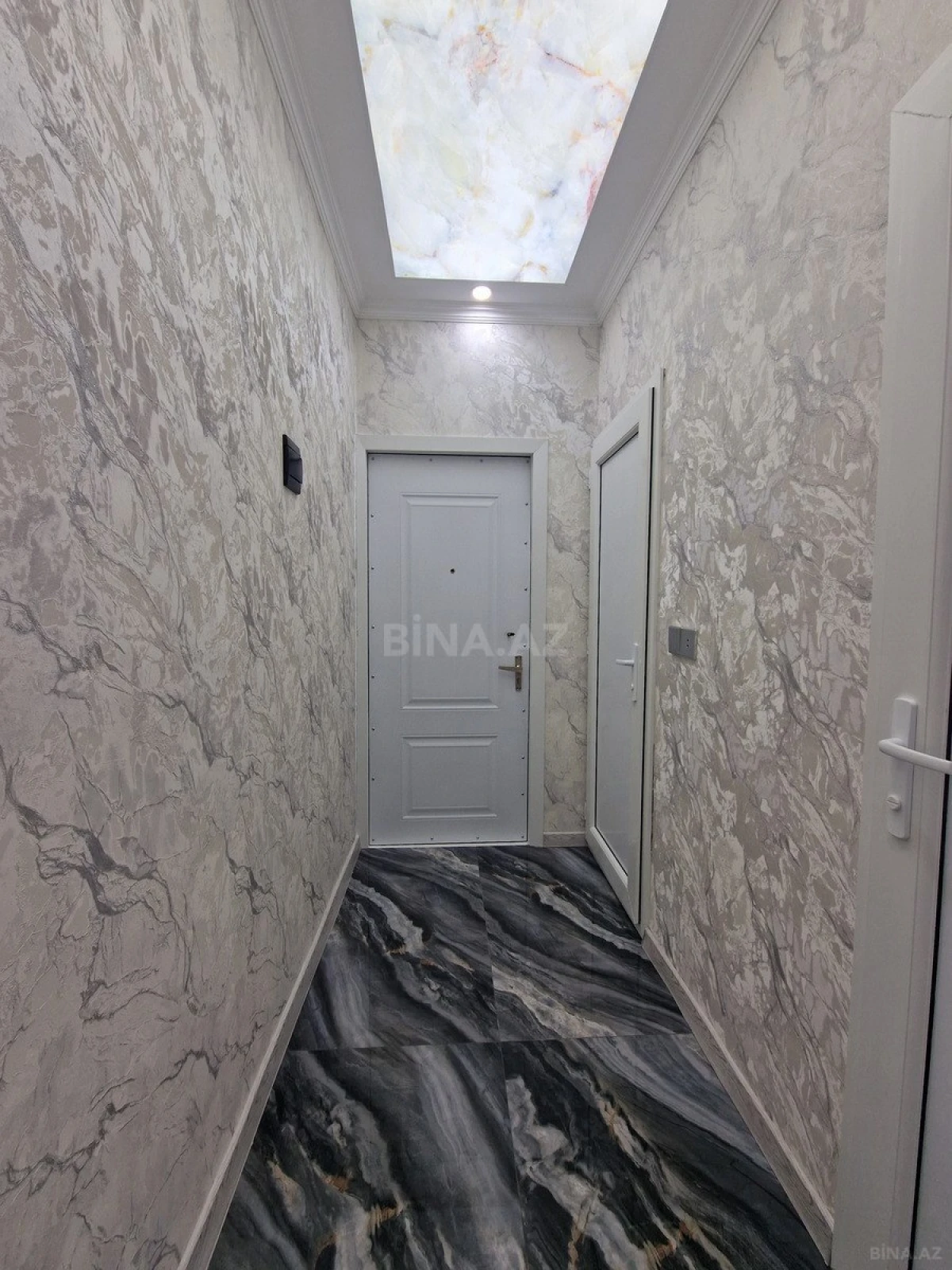 Satılır 2 otaqlı mənzil 45 m²