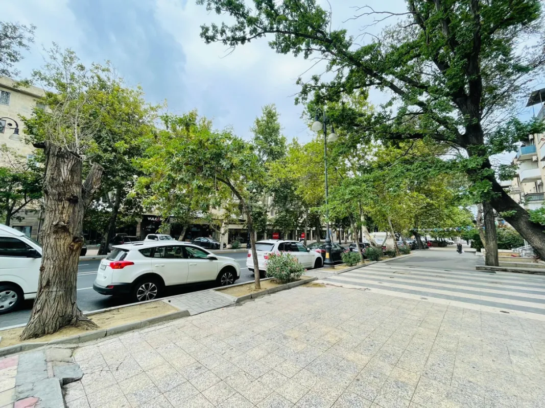 Kirayə verilir obyekt 120 m²