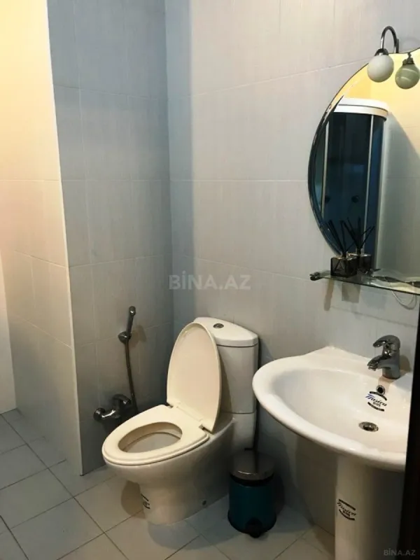 Satılır 3 otaqlı mənzil 140 m²