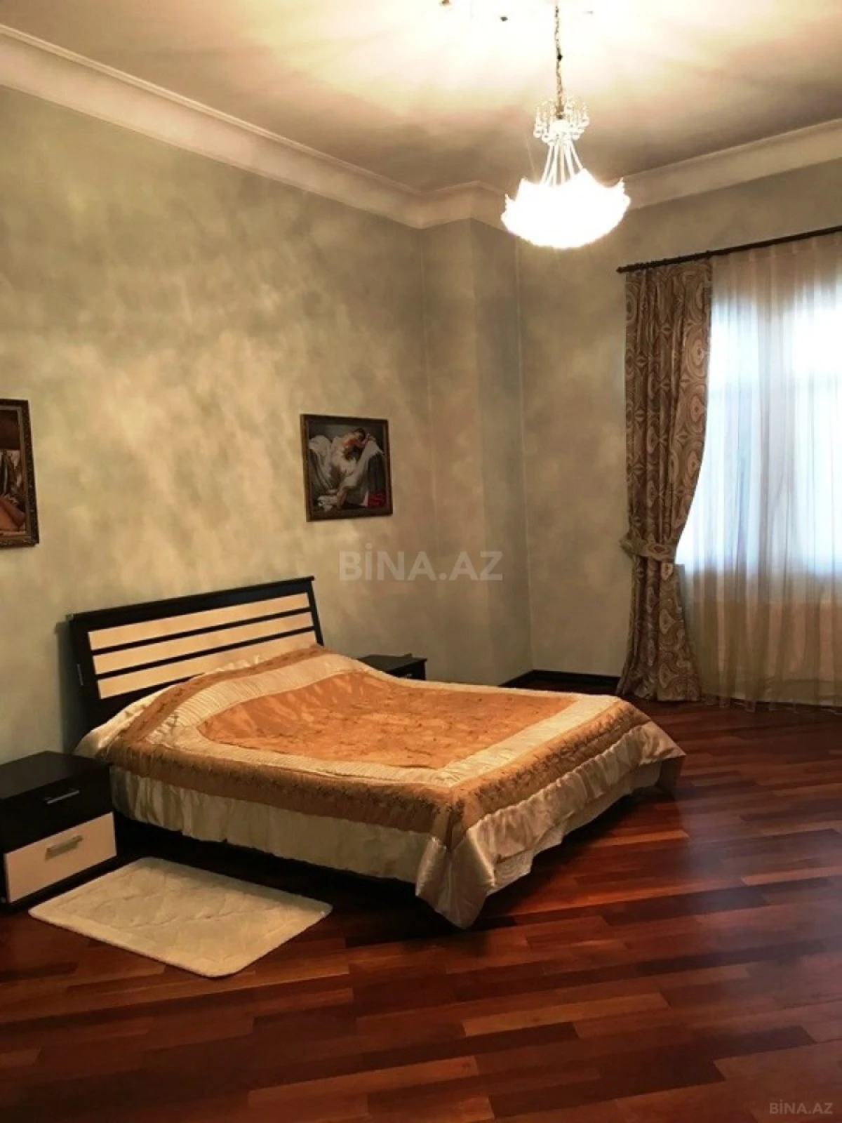 Satılır 3 otaqlı mənzil 140 m²