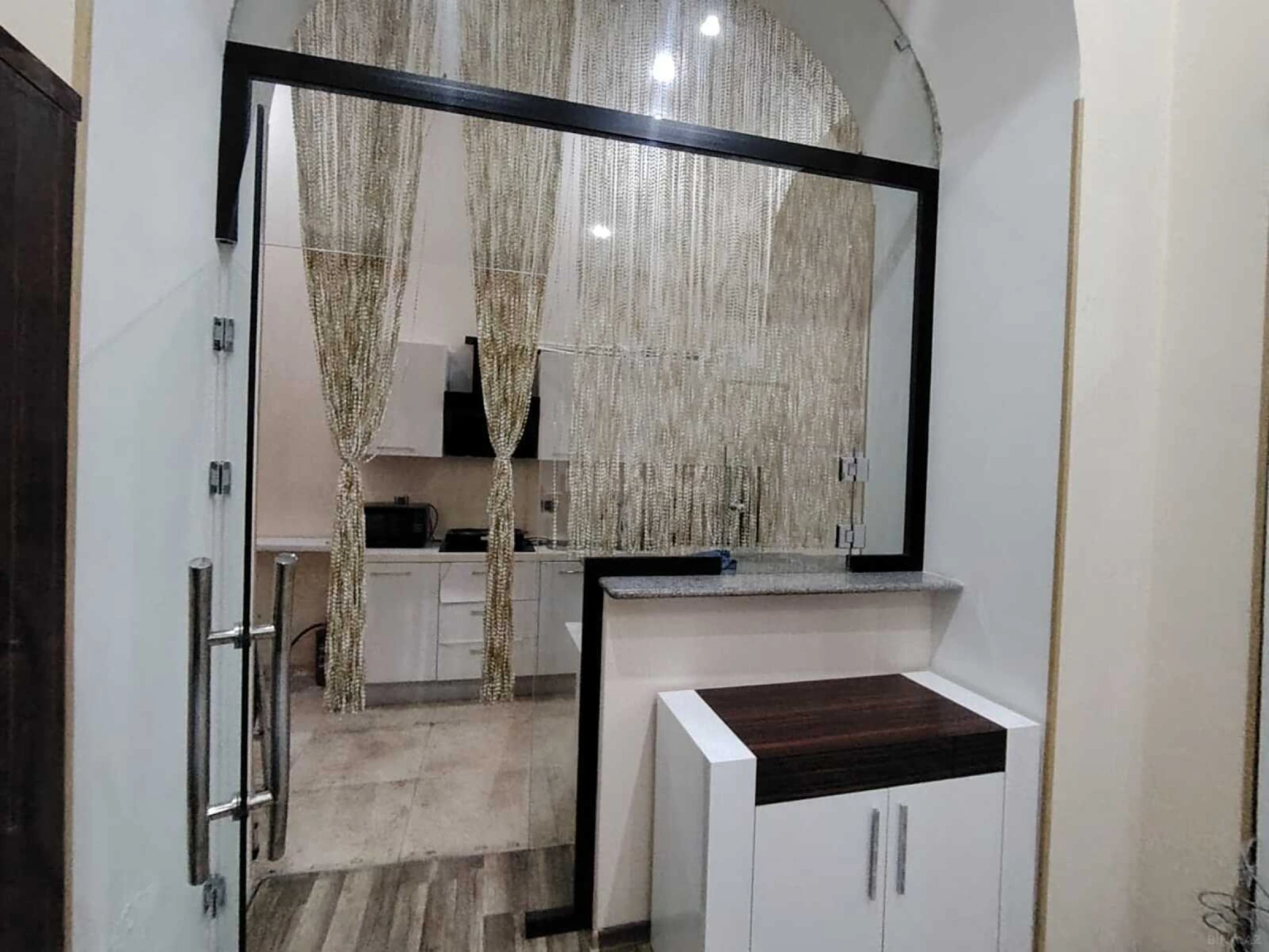 Kirayə verilir 4 otaqlı ofis 130 m²