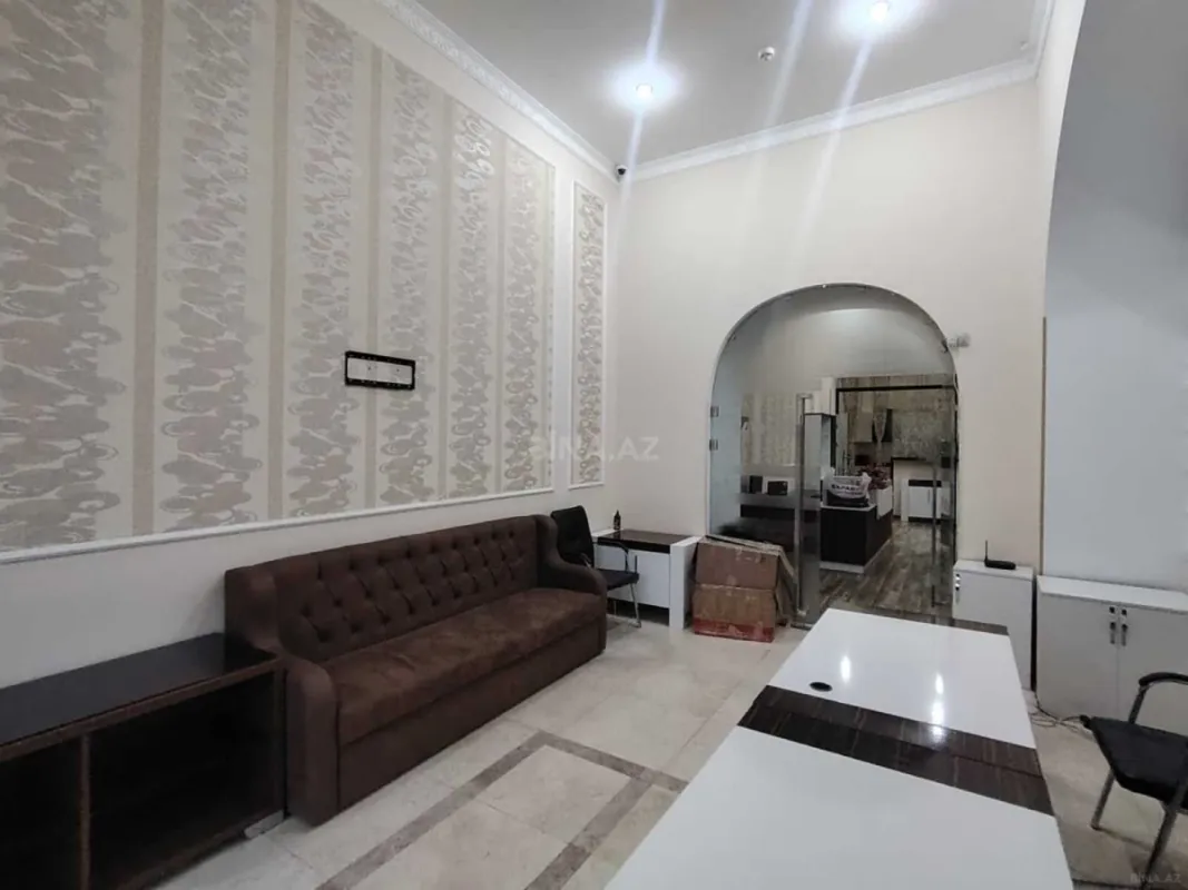 Kirayə verilir 4 otaqlı ofis 130 m²