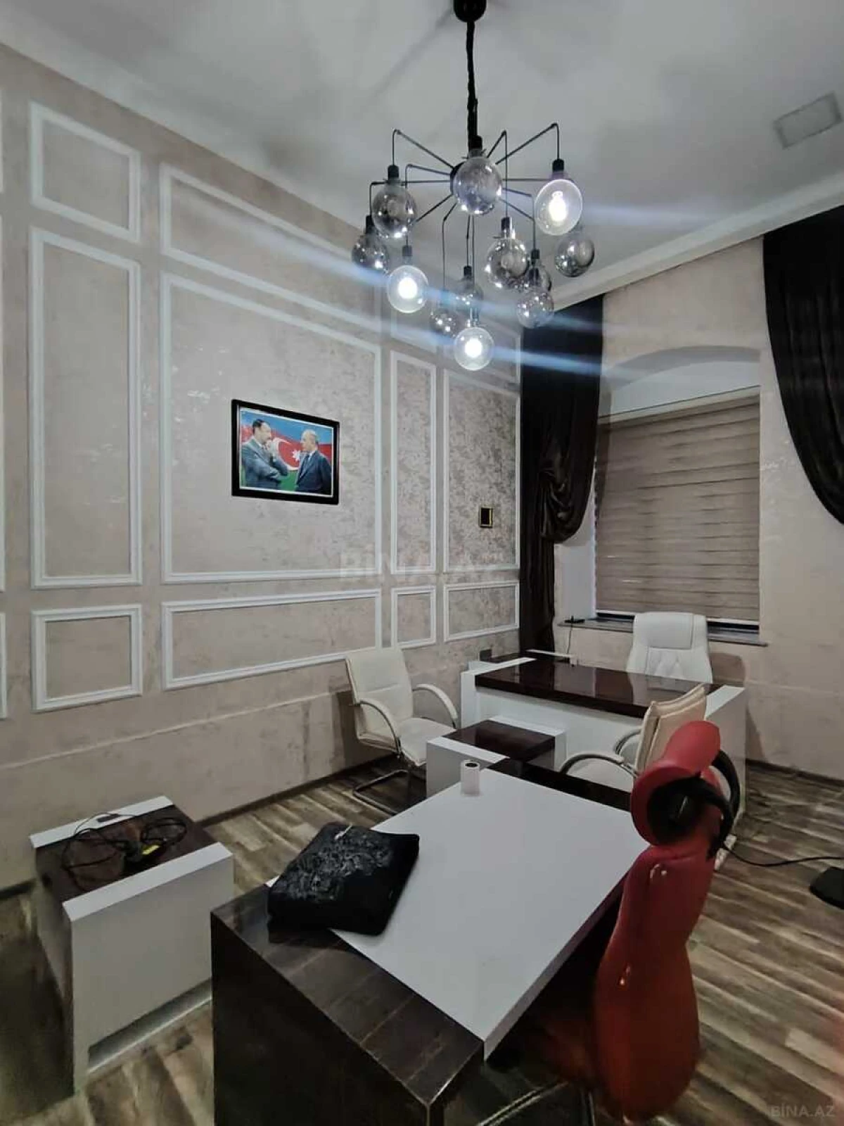 Kirayə verilir 4 otaqlı ofis 130 m²