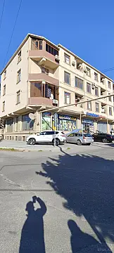 Satılır 3 otaqlı mənzil 135 m²