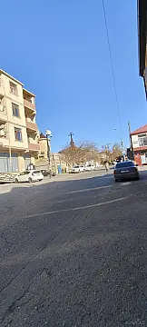 Satılır 3 otaqlı mənzil 135 m²