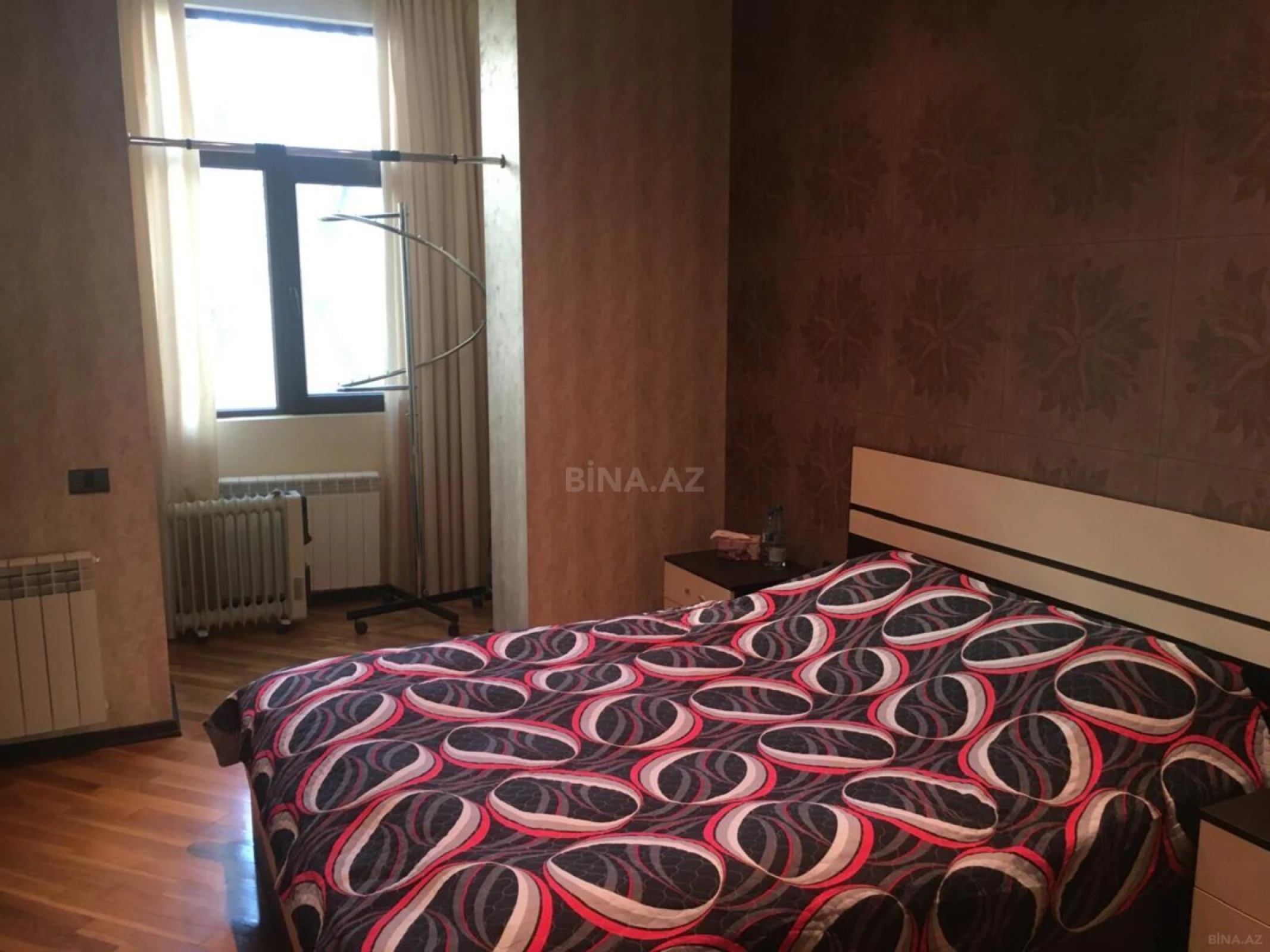 Kirayə verilir 2 otaqlı mənzil 95 m²