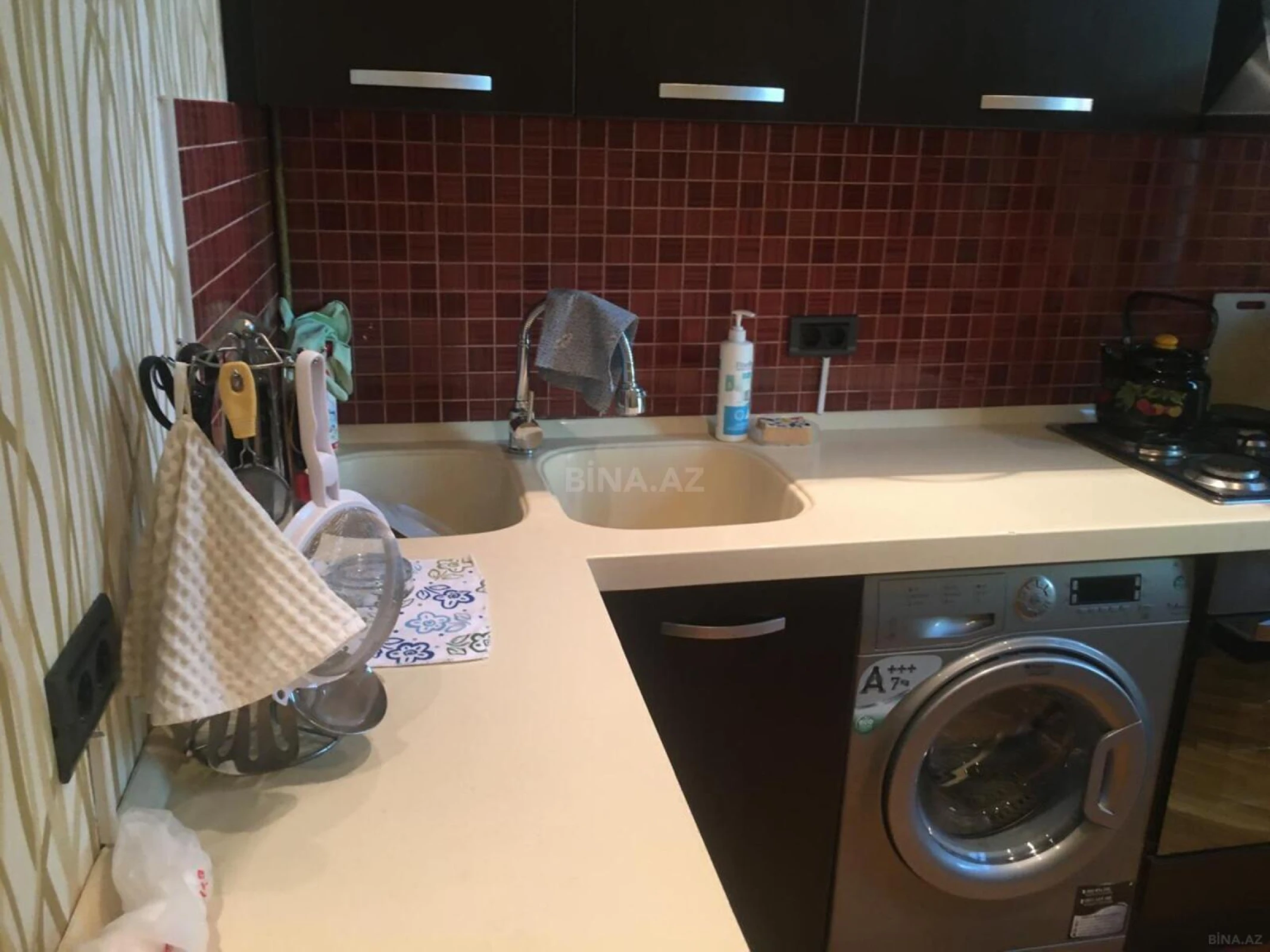 Kirayə verilir 2 otaqlı mənzil 95 m²