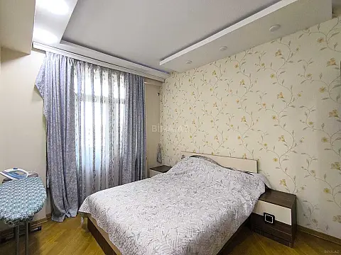 Kirayə verilir 2 otaqlı mənzil 70 m²