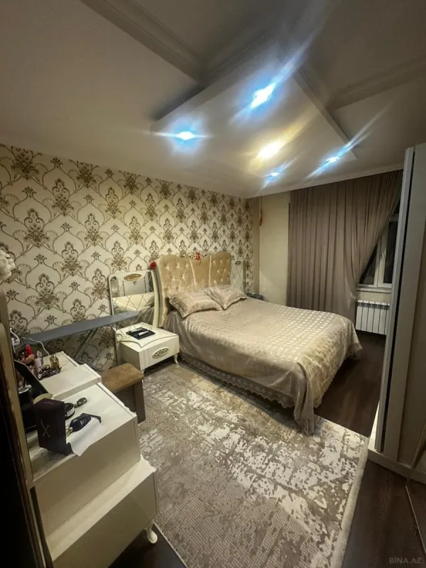 Satılır 2 otaqlı mənzil 70 m²