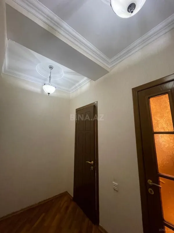 Kirayə verilir 4 otaqlı mənzil 168 m²