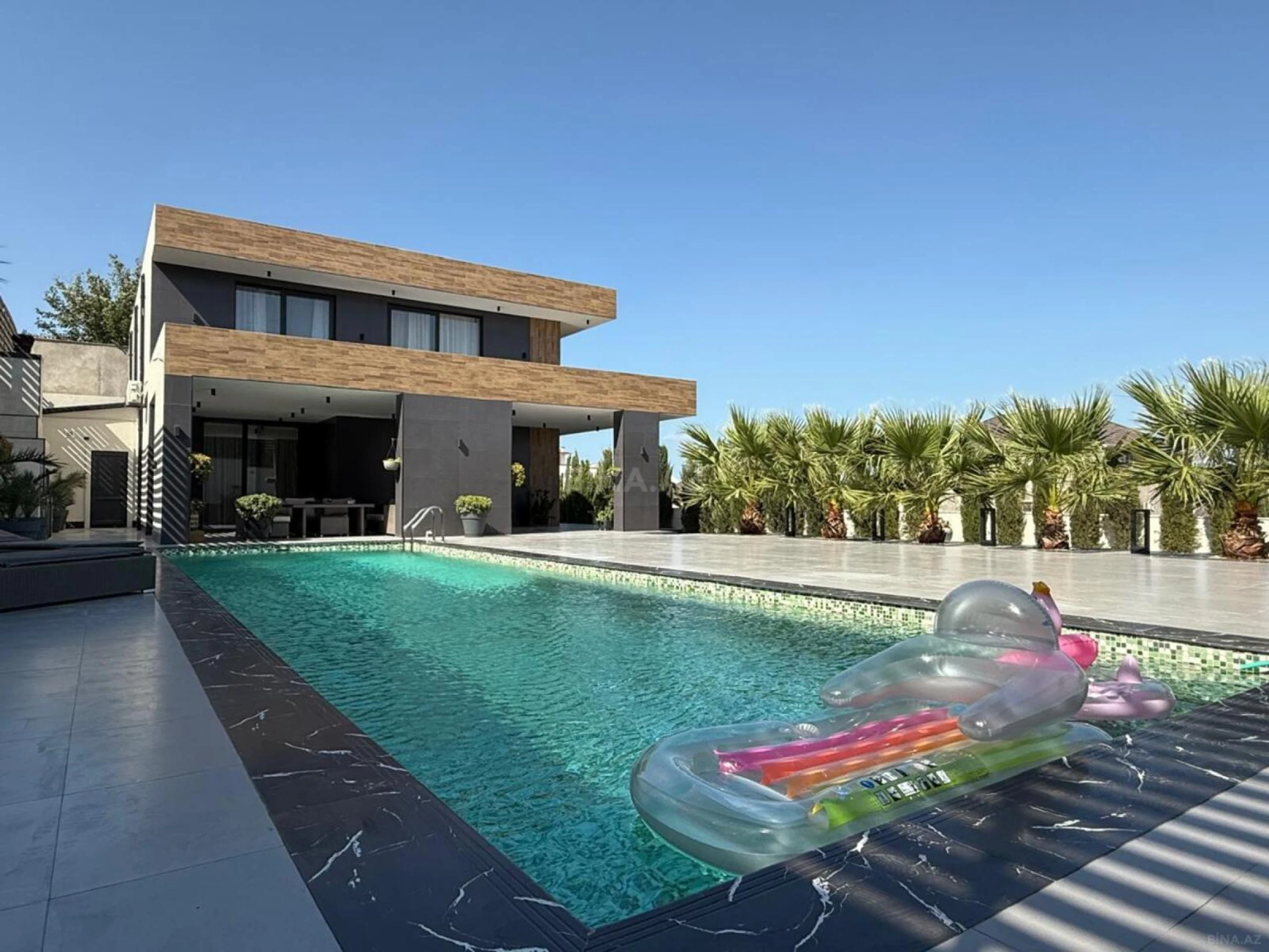 Satılır 6 otaqlı həyət evi 350 m²