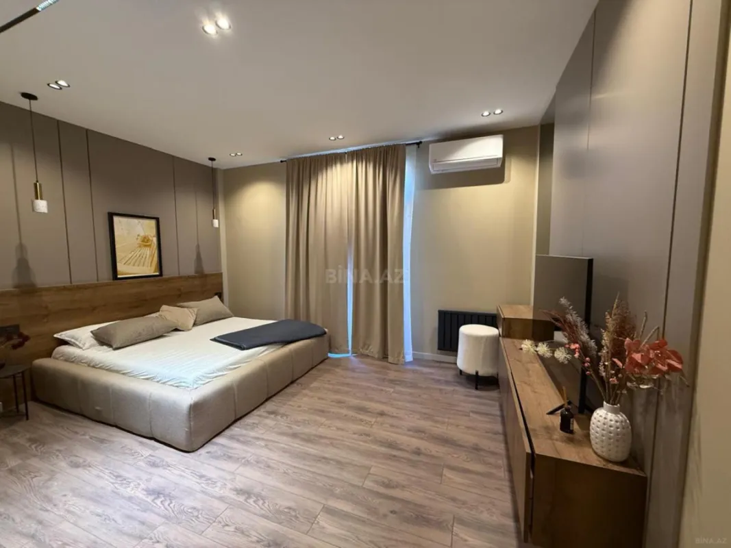 Satılır 6 otaqlı həyət evi 350 m²
