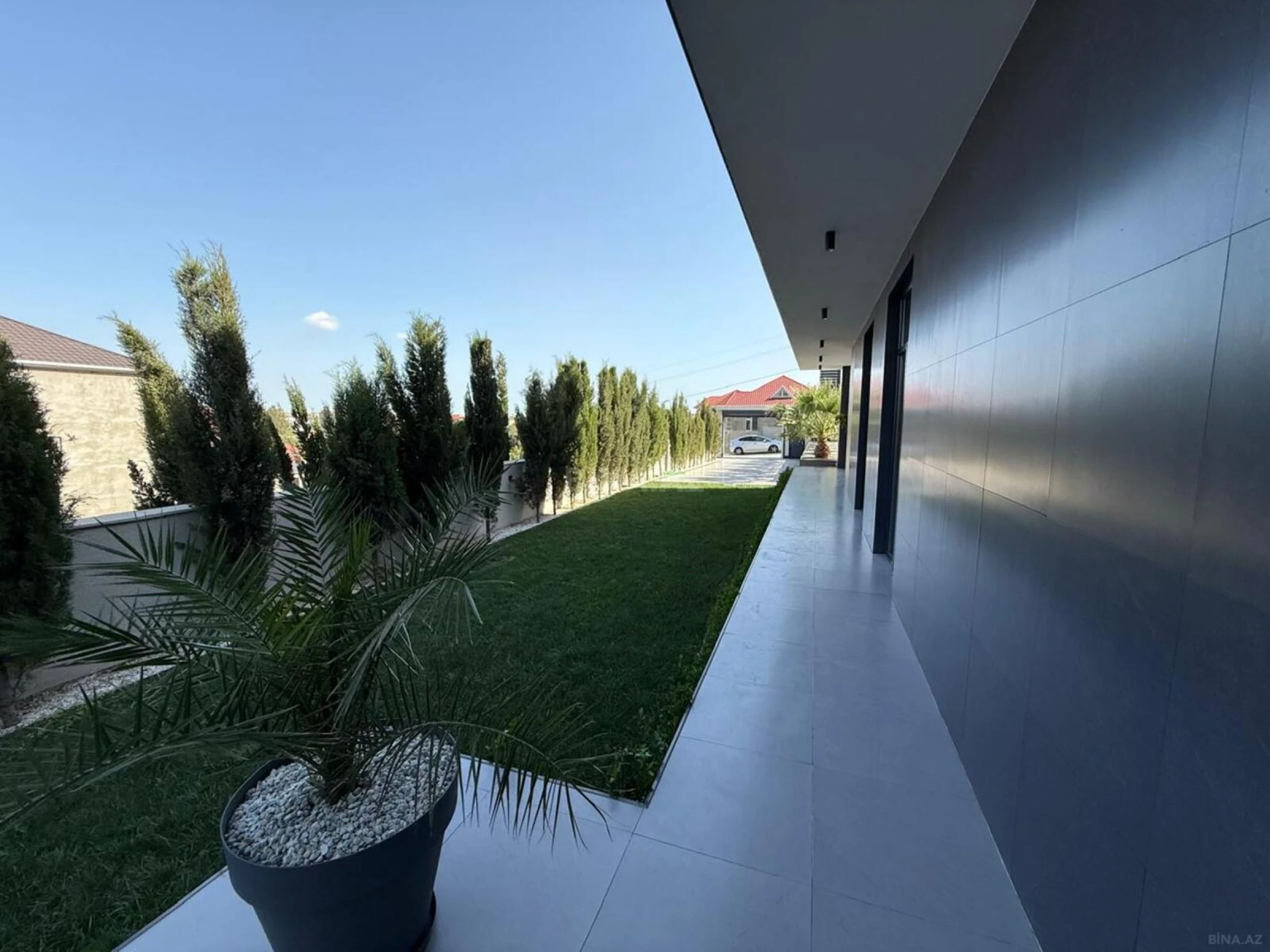 Satılır 6 otaqlı həyət evi 350 m²