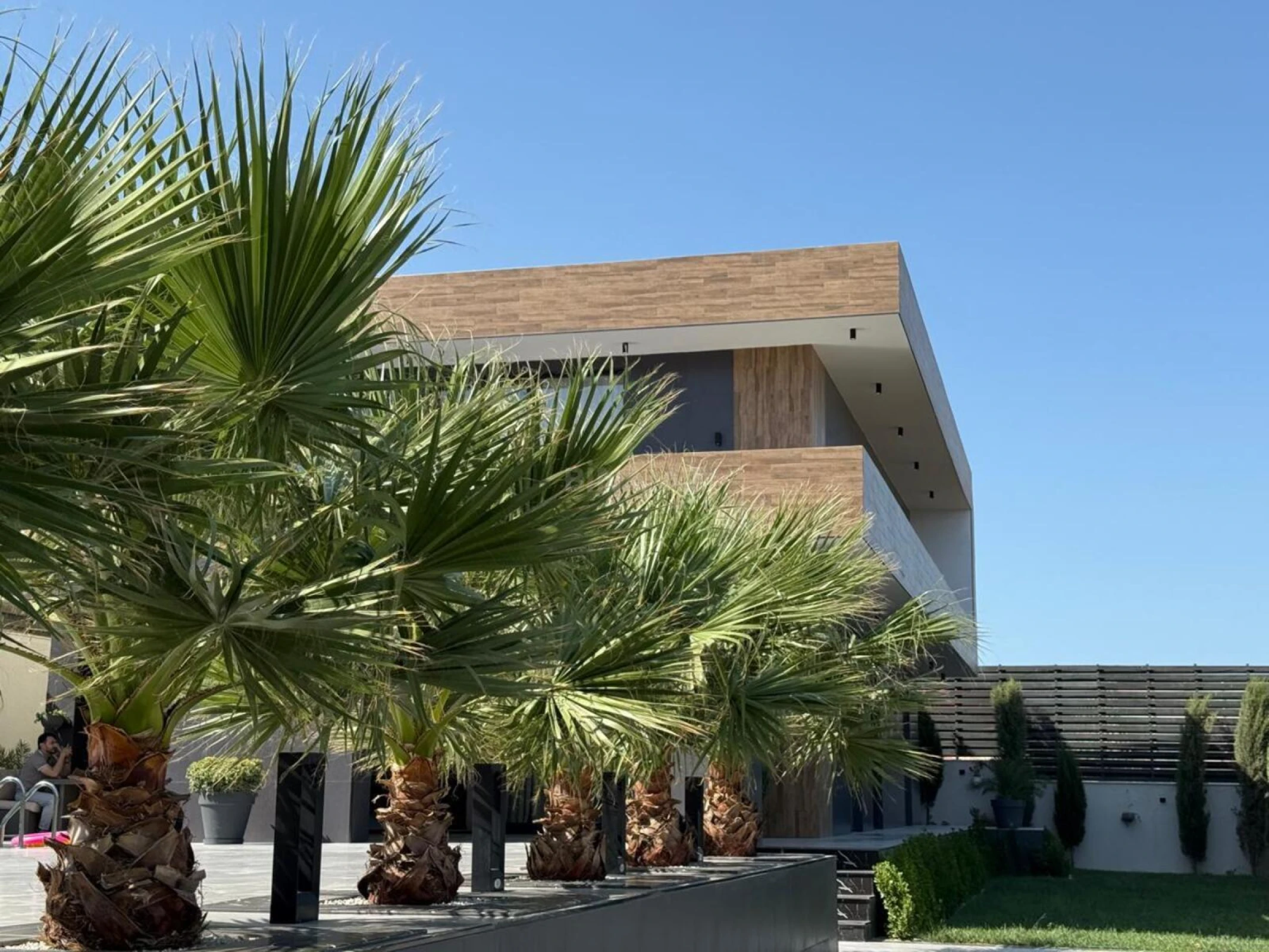 Satılır 6 otaqlı həyət evi 350 m²