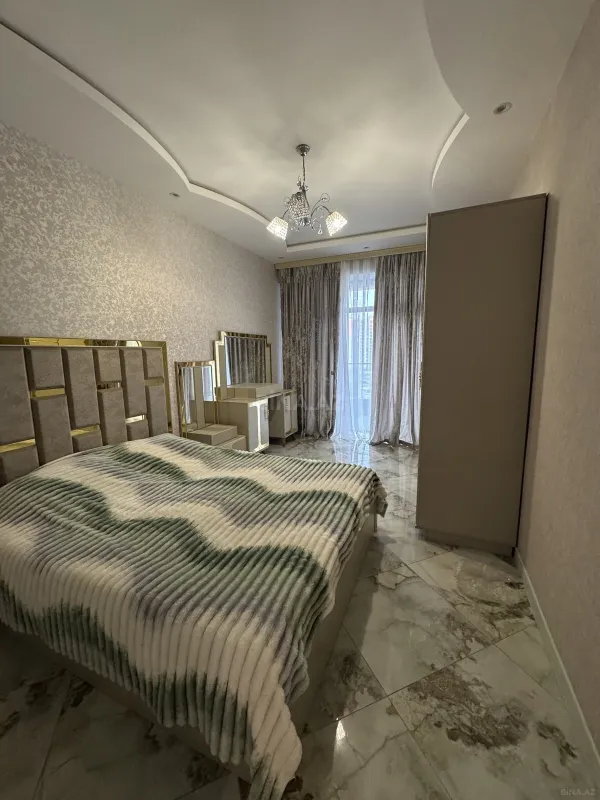 Kirayə verilir 3 otaqlı mənzil 148 m²