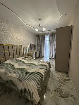 Kirayə verilir 3 otaqlı mənzil 148 m²