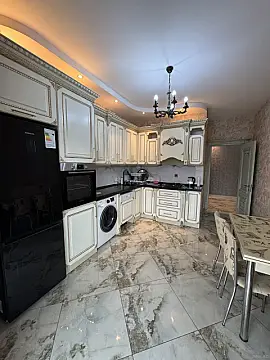 Kirayə verilir 3 otaqlı mənzil 148 m²