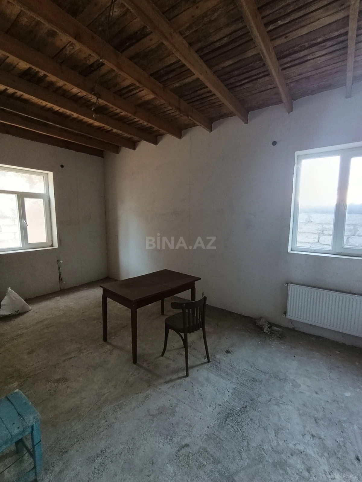 Satılır 4 otaqlı həyət evi 180 m²