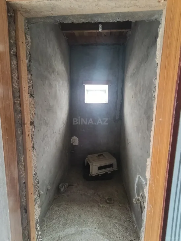 Satılır 4 otaqlı həyət evi 180 m²
