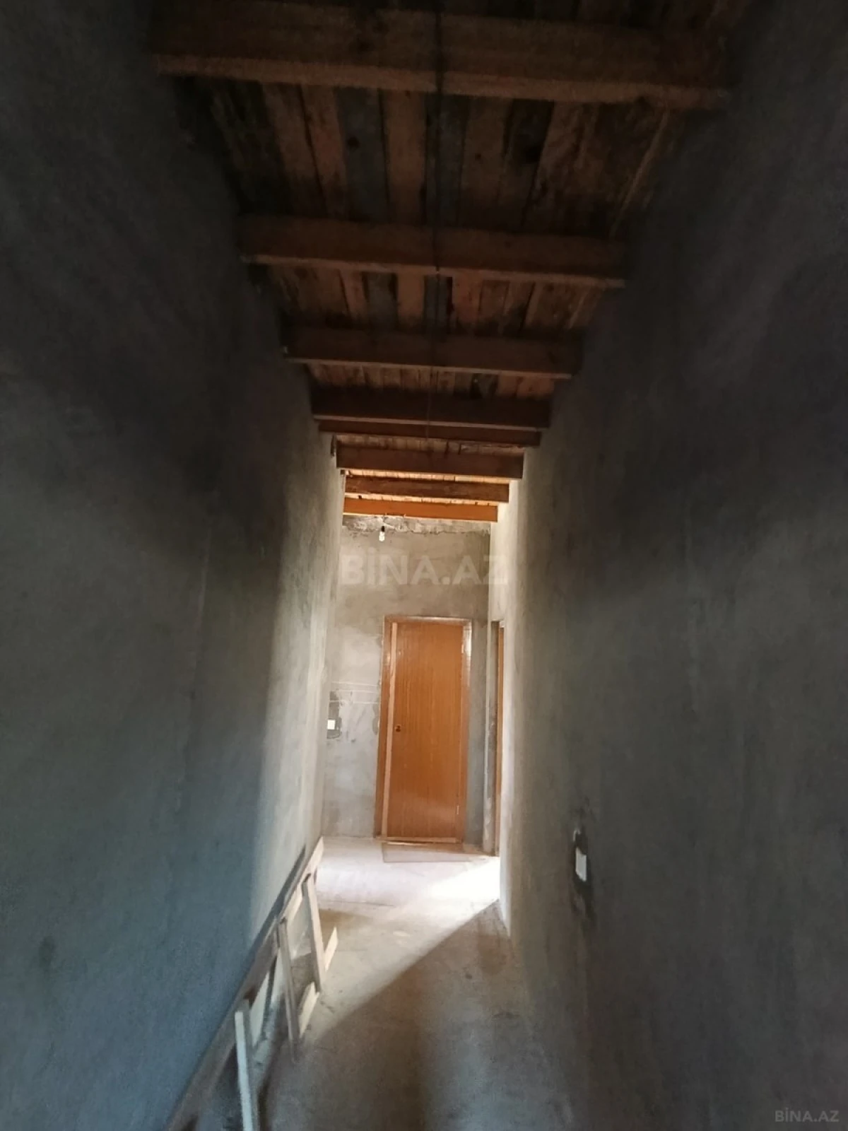 Satılır 4 otaqlı həyət evi 180 m²