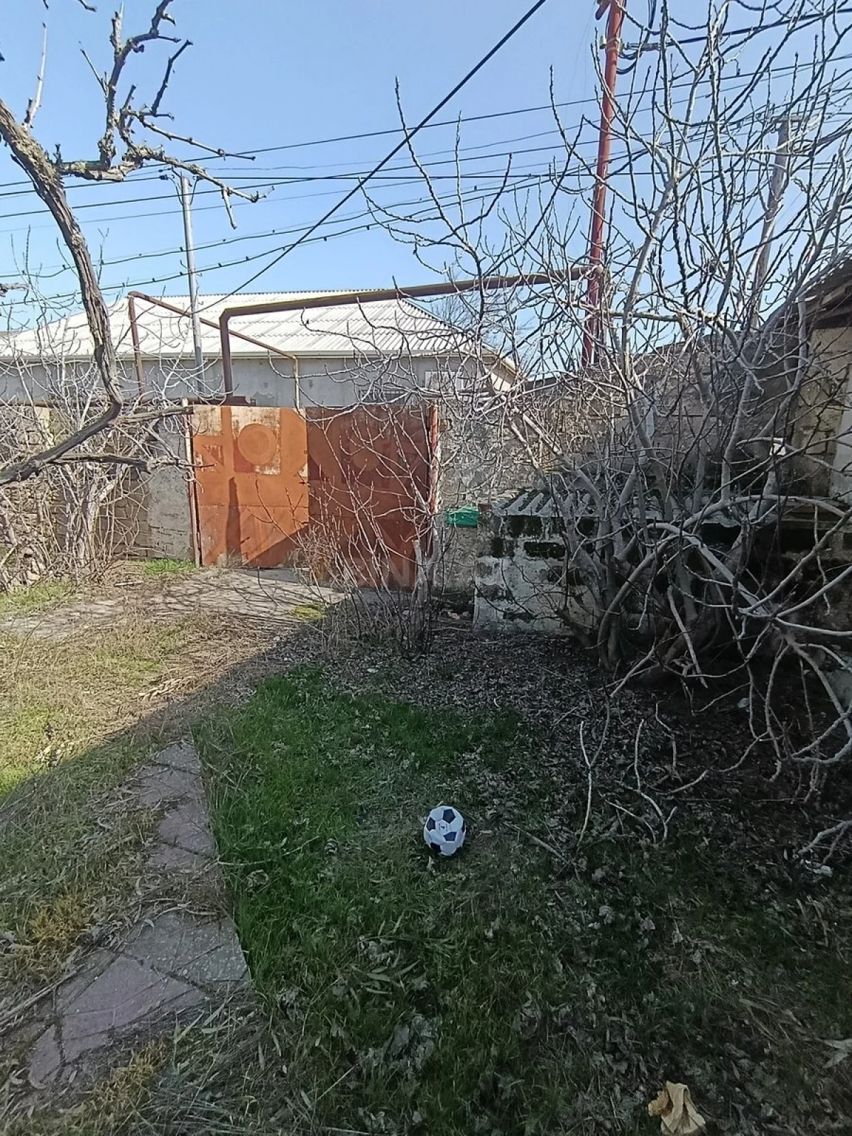 Satılır 4 otaqlı həyət evi 180 m²