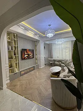 Satılır 4 otaqlı mənzil 124 m²