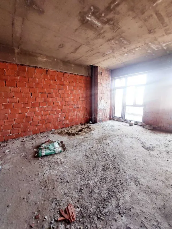 Satılır 3 otaqlı mənzil 118 m²