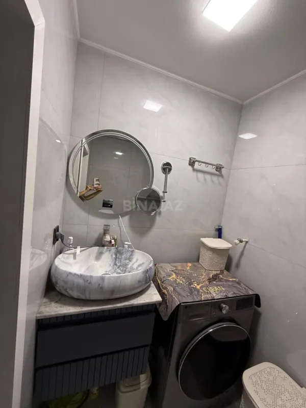 Satılır 2 otaqlı mənzil 70 m²