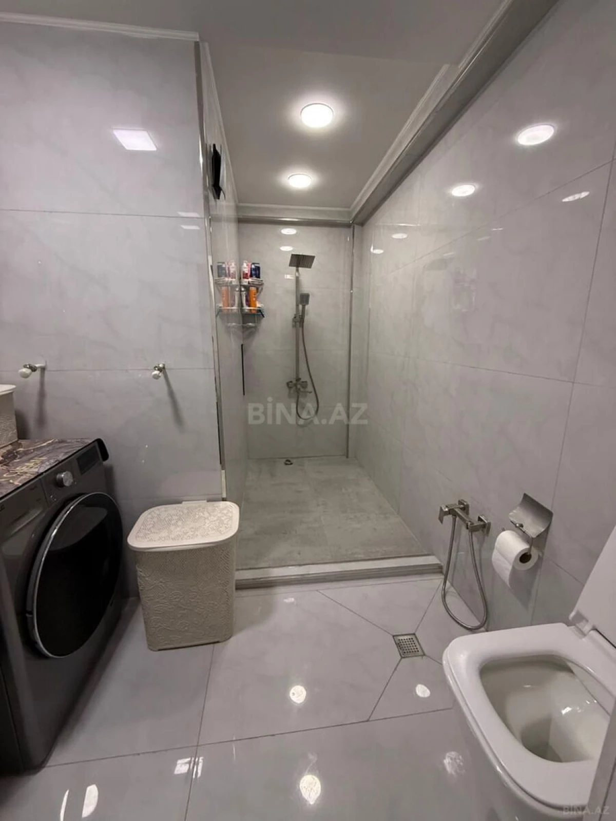 Satılır 2 otaqlı mənzil 70 m²