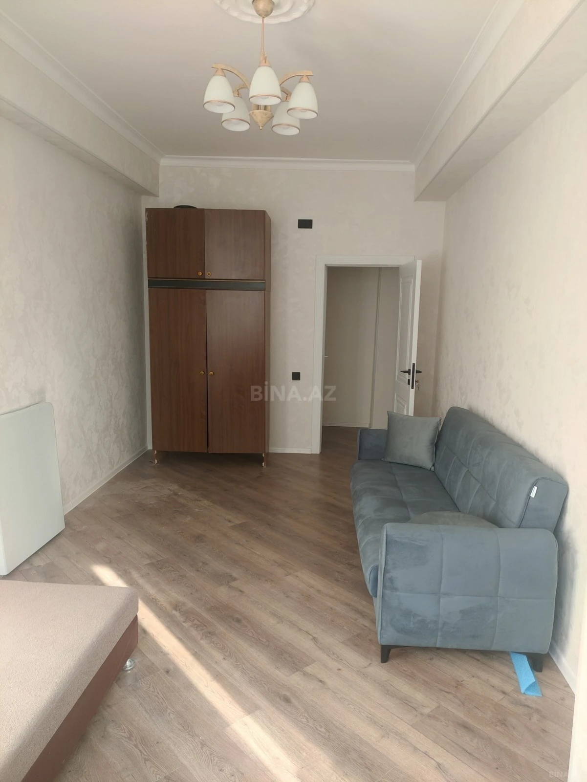 Kirayə verilir 2 otaqlı mənzil 84 m²