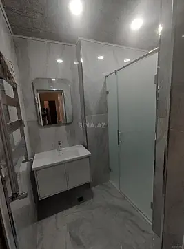 Kirayə verilir 2 otaqlı mənzil 84 m²