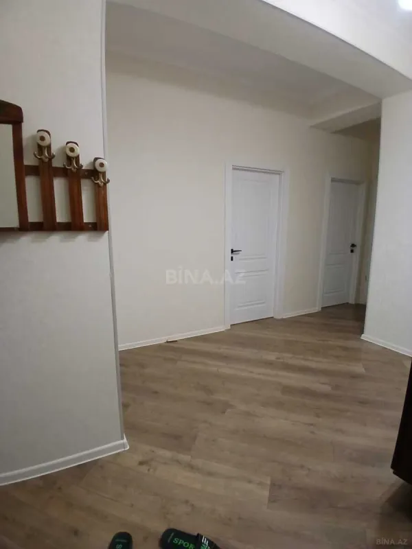 Kirayə verilir 2 otaqlı mənzil 84 m²