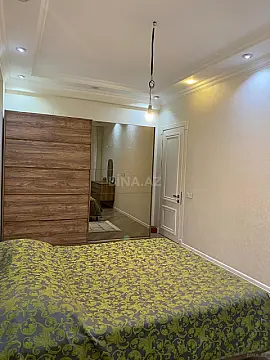 Satılır 3 otaqlı mənzil 122 m²