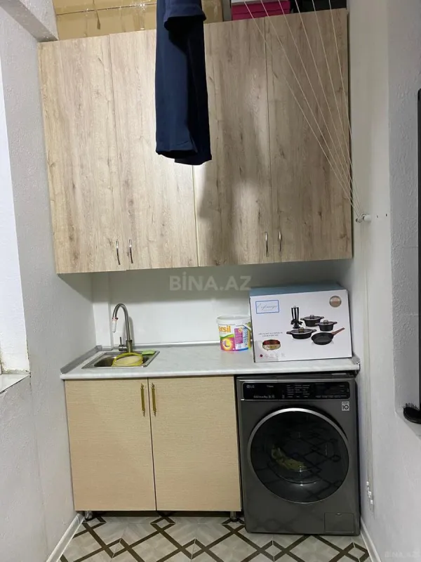 Satılır 3 otaqlı mənzil 122 m²