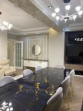 Satılır 3 otaqlı mənzil 122 m²